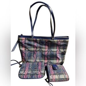 Coach Poppy Tartan Plaid Signature Tote Purple, Pink, & Black Medium. Pre-owned